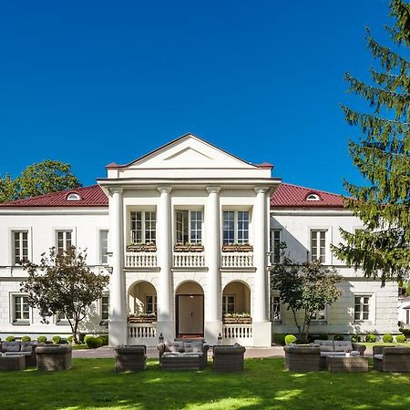 Palac Zegrzynski Зегрже Экстерьер фото
